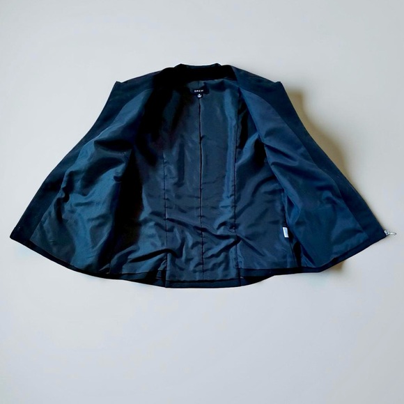 NWOT DREW Midnight Black Zip-Up Cape - Picture 5 of 5